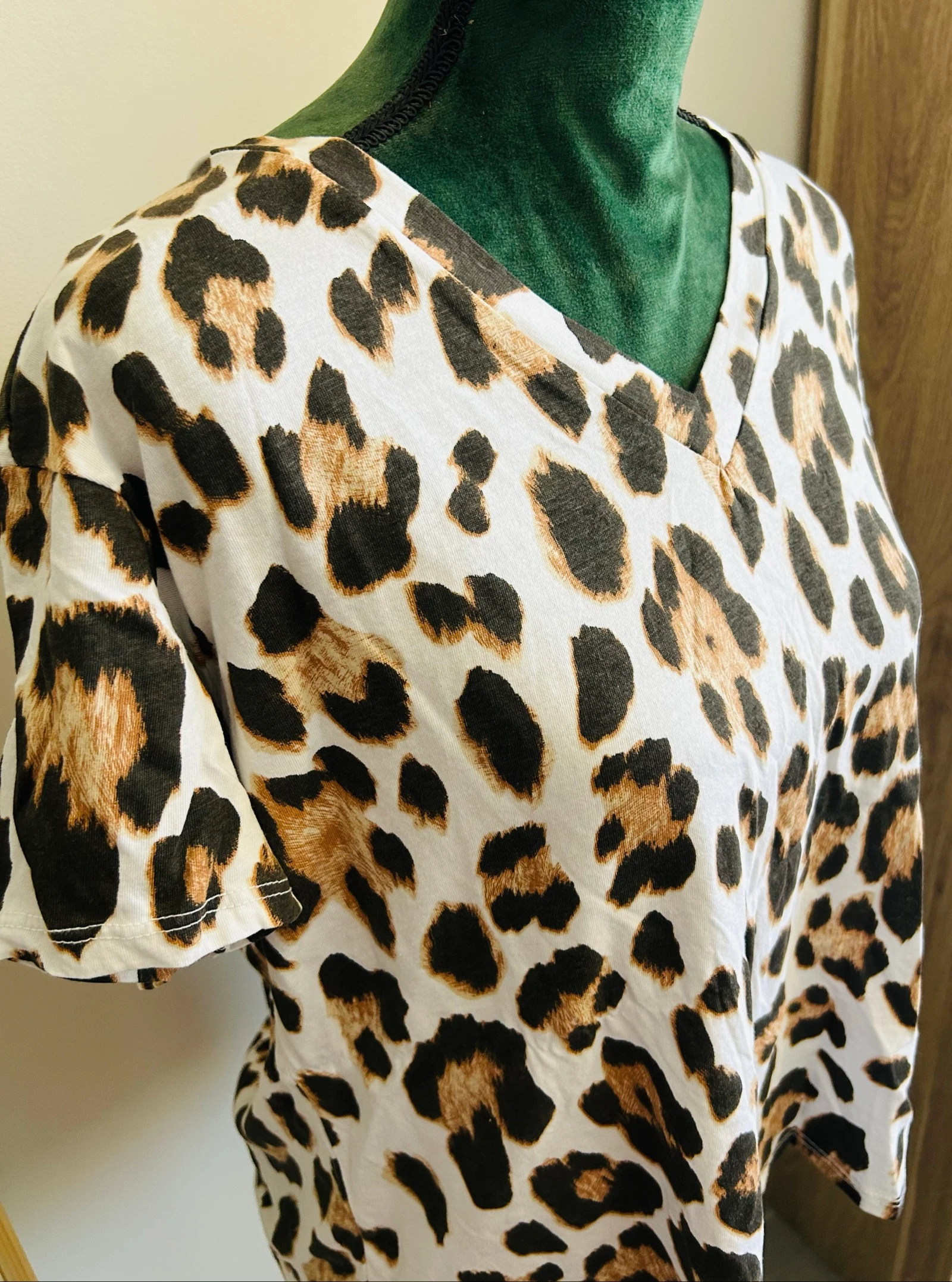 Leopard Print T-shirt – photo 2